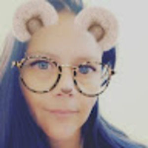 Meet your Posher, Dee